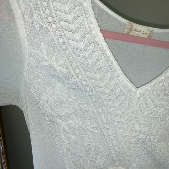 white altar’d state dress - Picture 3 of 4